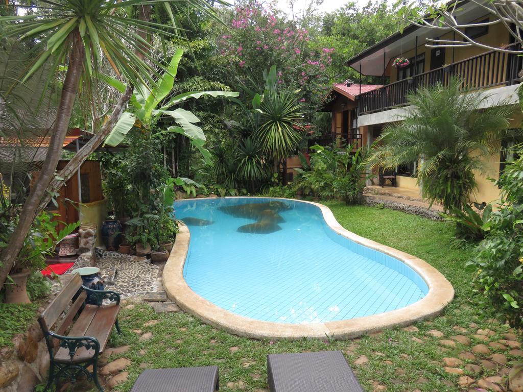 Little Eden Guesthouse Pang Mapha Exterior photo