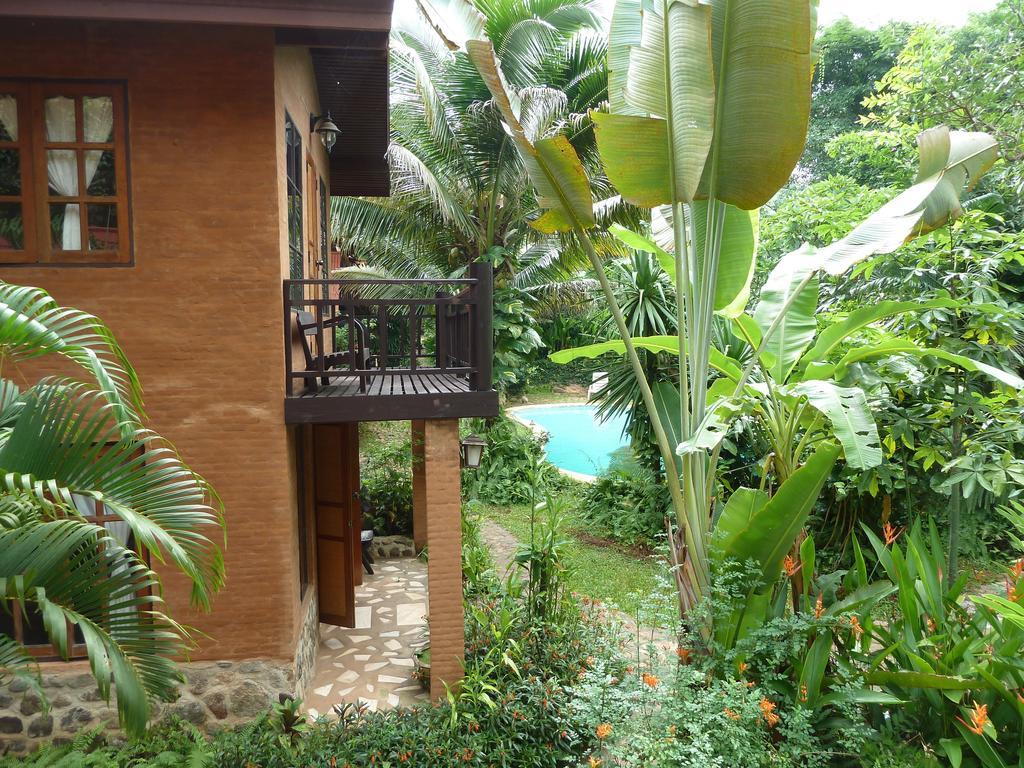 Little Eden Guesthouse Pang Mapha Room photo